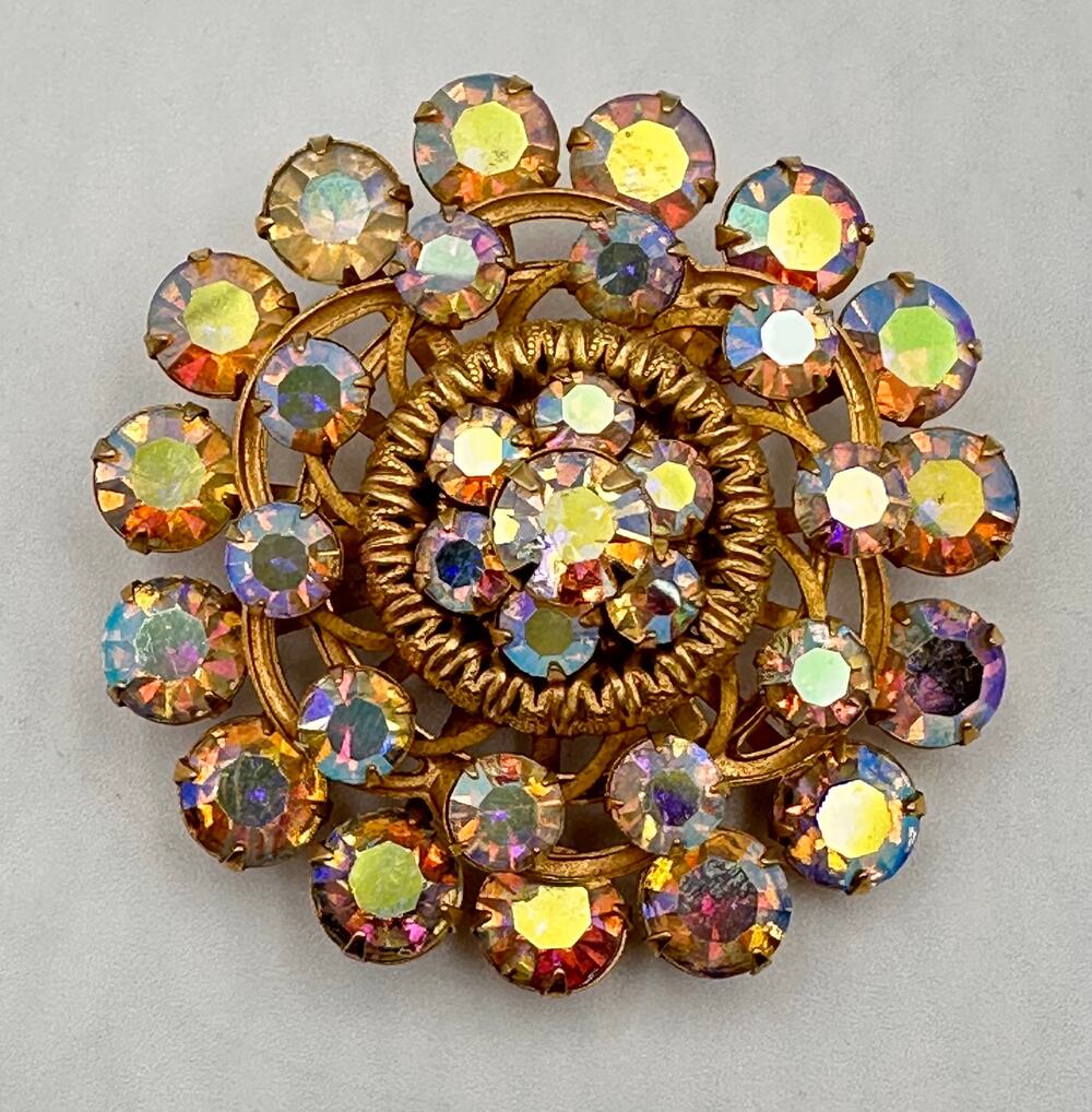 Vintage Gold Tone Metal & Aurora Borealis Rhinestone Brooch Pin Iridescent